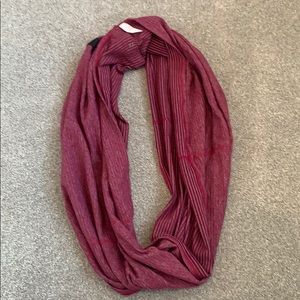 Lululemon vinyasa scarf